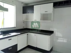 Casa com 5 Quartos para alugar, 156m² no Saraiva, Uberlândia - Foto 15