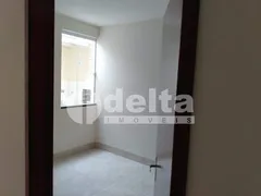 Casa com 2 Quartos à venda, 70m² no Jardim Sucupira, Uberlândia - Foto 4