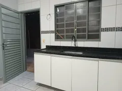 Casa com 3 Quartos à venda, 130m² no Residencial 14 Bis, Goiânia - Foto 3