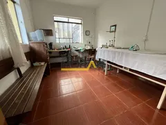 Casa com 3 Quartos à venda, 400m² no Concórdia, Belo Horizonte - Foto 17