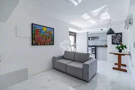Apartamento com 2 Quartos à venda, 61m² no Camaquã, Porto Alegre - Foto 2