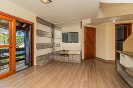 Casa de Condomínio com 3 Quartos à venda, 220m² no Nonoai, Porto Alegre - Foto 1