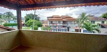 Casa com 4 Quartos à venda, 225m² no Itaipu, Niterói - Foto 24