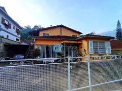Casa com 4 Quartos à venda, 200m² no Mosela, Petrópolis - Foto 4