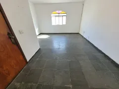 Casa com 3 Quartos à venda, 360m² no Novo Progresso, Contagem - Foto 3