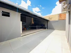 Casa com 3 Quartos à venda, 180m² no Jardim Nenê Gomes, Uberaba - Foto 18