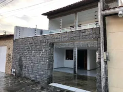 Casa com 3 Quartos à venda, 246m² no Jardim das Oliveiras, Fortaleza - Foto 2