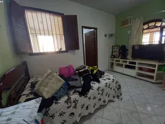 Casa com 4 Quartos à venda, 300m² no Castelandia, Serra - Foto 13