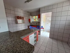 Casa com 3 Quartos para alugar, 204m² no Joaquim Tavora, Fortaleza - Foto 7