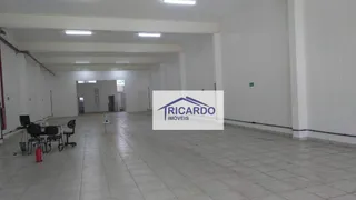 Prédio Inteiro para venda ou aluguel, 560m² no Cidade Soberana, Guarulhos - Foto 2