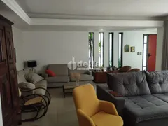 Casa com 3 Quartos à venda, 230m² no Saraiva, Uberlândia - Foto 4