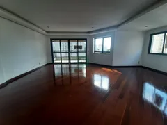 Apartamento com 4 Quartos à venda, 200m² no Centro, Uberlândia - Foto 2