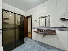 Casa com 3 Quartos para venda ou aluguel, 190m² no Alvorada, Contagem - Foto 16