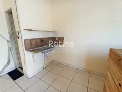 Casa Comercial para alugar, 25m² no Custódio Pereira, Uberlândia - Foto 8