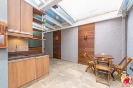 Casa de Condomínio com 4 Quartos à venda, 180m² no Santa Felicidade, Curitiba - Foto 1