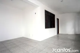 Casa com 3 Quartos para alugar, 191m² no Guararapes, Fortaleza - Foto 6