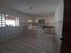 Casa com 3 Quartos à venda, 200m² no Jardim Finotti, Uberlândia - Foto 12