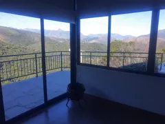 Casa de Condomínio com 3 Quartos à venda, 250m² no Araras, Petrópolis - Foto 10