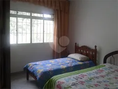 Casa com 3 Quartos à venda, 360m² no Arraial Paulista, Taboão da Serra - Foto 8