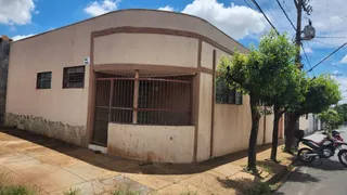 Casa com 3 Quartos à venda, 300m² no Vila Maria Luiza, Ribeirão Preto - Foto 1