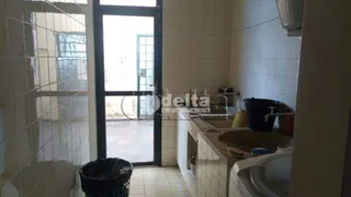 Casa com 5 Quartos à venda, 326m² no Tabajaras, Uberlândia - Foto 4