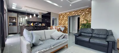 Casa com 3 Quartos à venda, 320m² no Centro, Guaíba - Foto 1