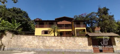 Casa com 6 Quartos à venda, 338m² no Meudon, Teresópolis - Foto 2