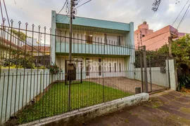 Casa com 4 Quartos à venda, 300m² no Santo Antônio, Porto Alegre - Foto 2