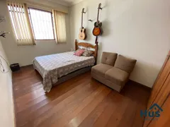 Casa com 4 Quartos à venda, 210m² no Santa Amélia, Belo Horizonte - Foto 12