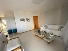 Apartamento com 4 Quartos para alugar, 200m² no Pituaçu, Salvador - Foto 2