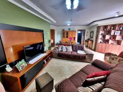 Apartamento com 3 Quartos à venda, 110m² no Vila Ipiranga, Porto Alegre - Foto 2