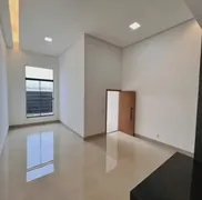 Casa com 3 Quartos à venda, 124m² no Jardim Veneza, Aparecida de Goiânia - Foto 2