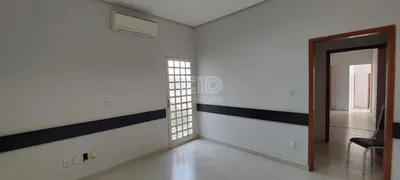 Conjunto Comercial / Sala para alugar, 143m² no Quilombo, Cuiabá - Foto 3