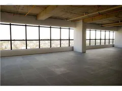 Conjunto Comercial / Sala para alugar, 134m² no Vila Homero, Indaiatuba - Foto 11