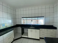 Casa com 3 Quartos para alugar, 250m² no Residencial Samambaia, São Carlos - Foto 26