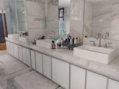 Apartamento com 4 Quartos para alugar, 280m² no Serra, Belo Horizonte - Foto 13