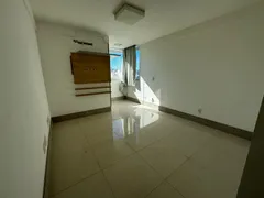 Apartamento com 4 Quartos para alugar, 178m² no Praia do Canto, Vitória - Foto 12