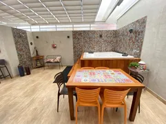 Casa com 3 Quartos à venda, 250m² no Granja Viana, Cotia - Foto 3