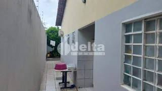Casa com 3 Quartos à venda, 147m² no Planalto, Uberlândia - Foto 17
