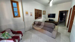 Casa com 3 Quartos à venda, 360m² no Santa Catarina, São Gonçalo - Foto 2