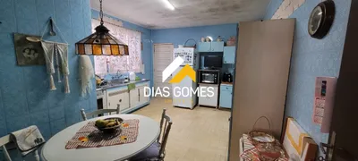 Casa com 3 Quartos à venda, 248m² no Centro, Pelotas - Foto 6