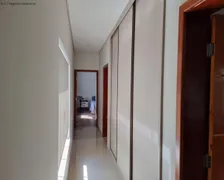 Casa de Condomínio com 3 Quartos à venda, 240m² no Boa Vista, Sorocaba - Foto 2