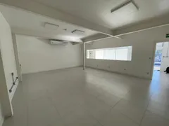 Casa Comercial com 2 Quartos para alugar, 300m² no Centro, Canoas - Foto 6