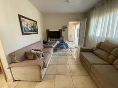 Casa com 2 Quartos à venda, 120m² no Aquilles Sthengel, Londrina - Foto 4