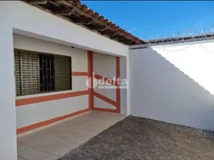 Casa com 3 Quartos à venda, 156m² no Santa Mônica, Uberlândia - Foto 11