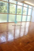 Apartamento com 3 Quartos para alugar, 190m² no Santa Cecília, São Paulo - Foto 2