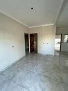 Casa com 3 Quartos à venda, 67m² no Parque Residencial Bom Pastor, Sarandi - Foto 2