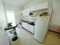 Apartamento com 2 Quartos para alugar, 75m² no Praia de Bombas, Bombinhas - Foto 8