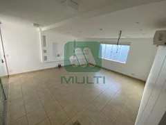 Casa de Condomínio com 3 Quartos para alugar, 465m² no Morada da Colina, Uberlândia - Foto 19