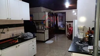 Casa com 4 Quartos à venda, 140m² no Capão da Imbuia, Curitiba - Foto 3